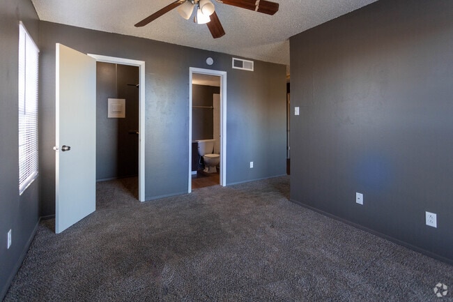 1BR, 1BA - 519 SF - Westwinds Village