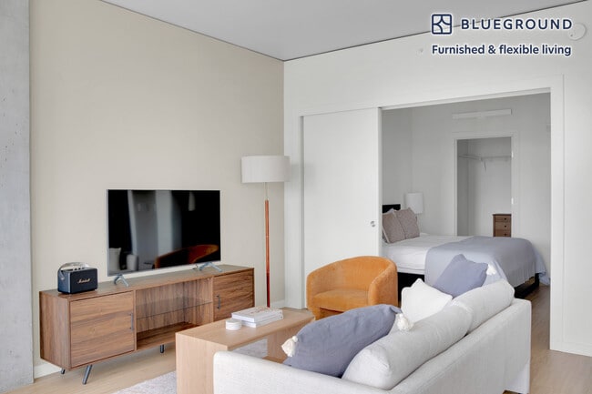 Photo - 1430 2nd Ave Unit FL28-ID399