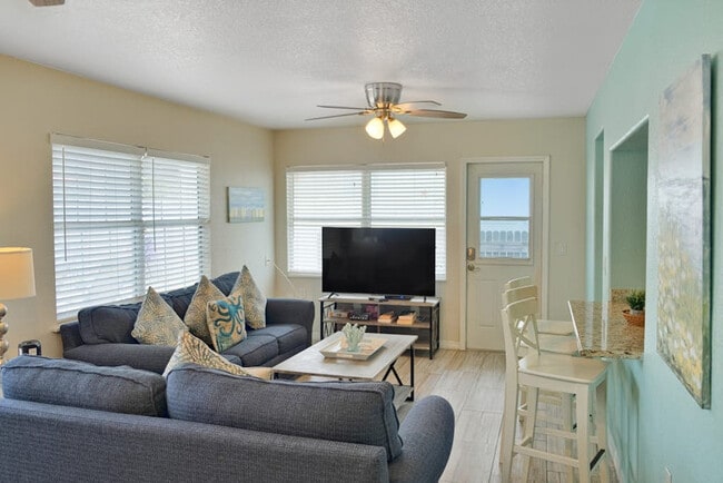 Building Photo - 2204 Avenue A N Unit SI ID1591417P