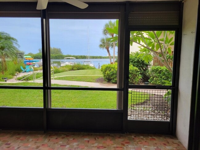 Photo - 1611 Minutemen Causeway Unit 111LL