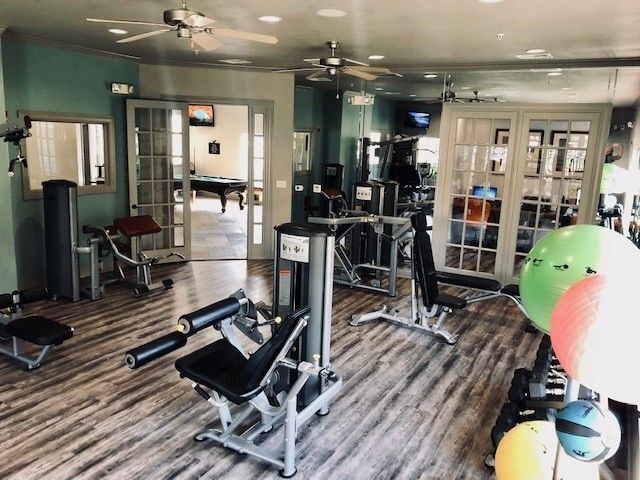 Photo - Lookout Hollow