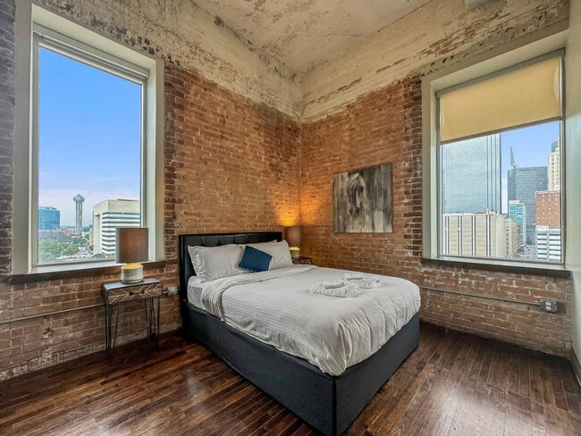 Photo - 500 S Ervay St Unit ID1055834P