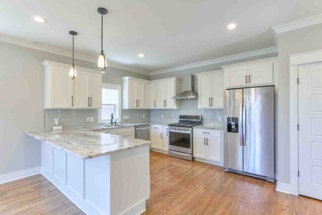 Photo - 2017 12th Ave N