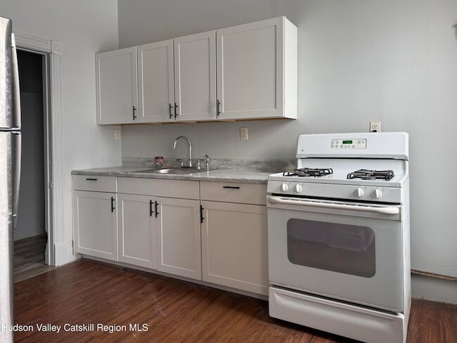 Photo - 110 Partition St Unit 3