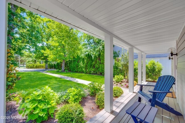 Photo - 637 Beacon Blvd