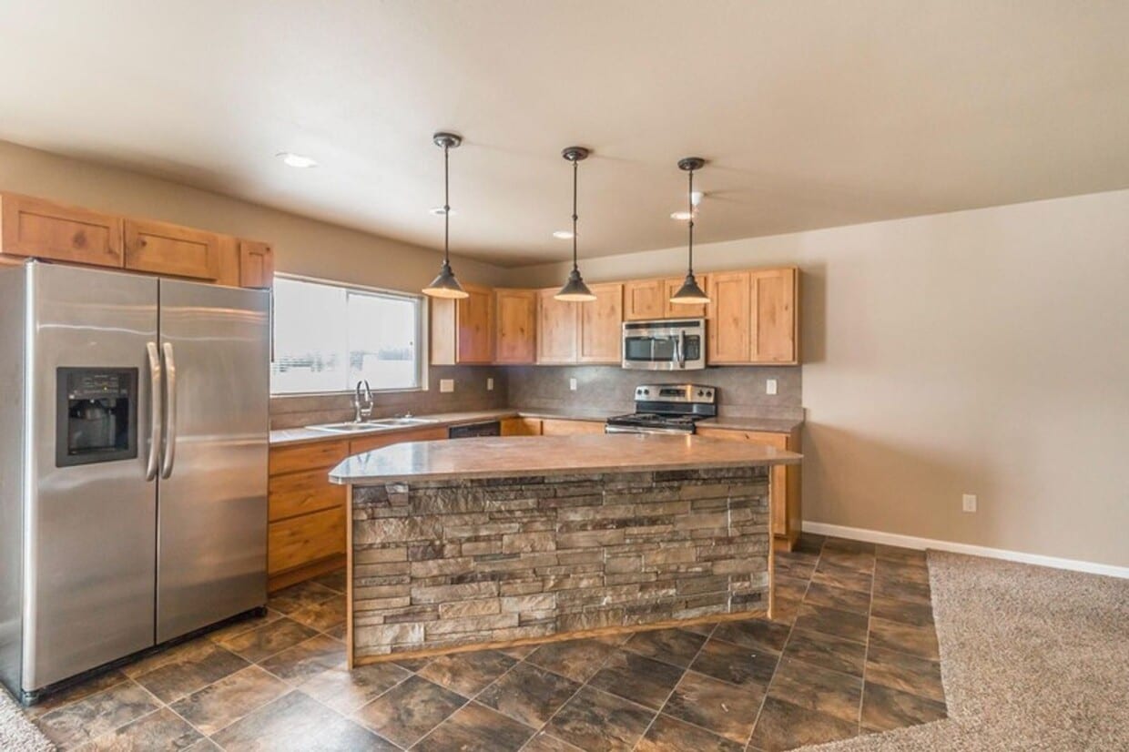 Floor Plan - 3BD/2.5BA - CONTACT FOR AVAILABILITY 