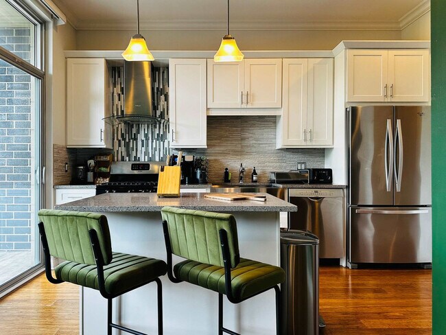 Photo - 1249 W Madison St Unit ID1322525P