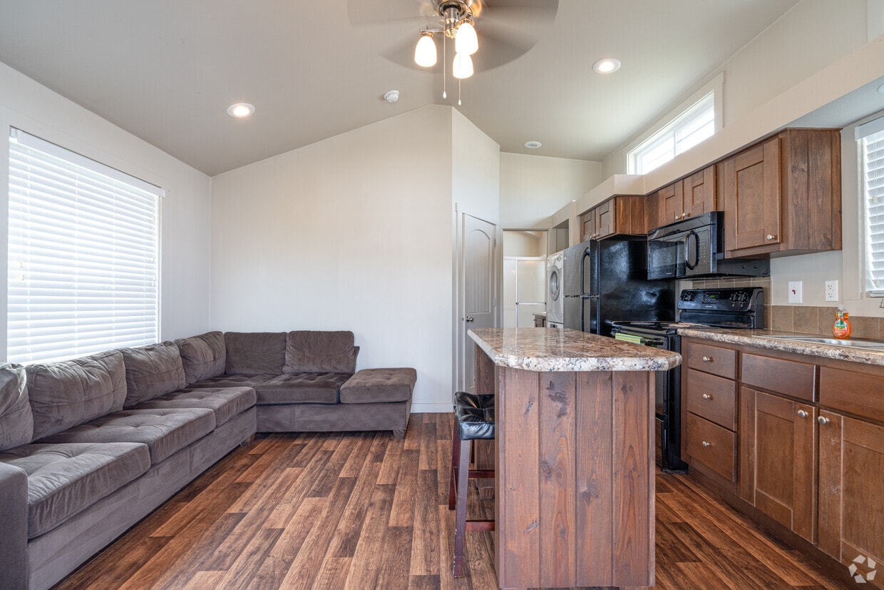 Floor Plan - The Oak