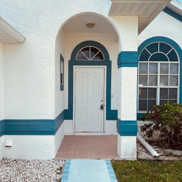 Photo - 962 SW Kappa Ave