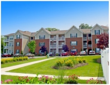 Building Photo - Castle Ridge