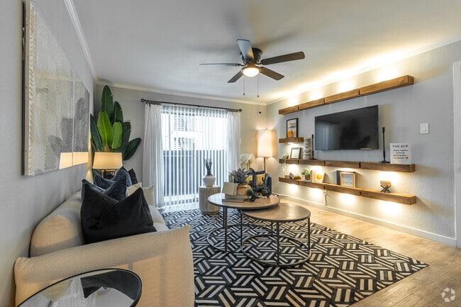1BR, 1BA - 640SF - Living Room - The Ace Apartments