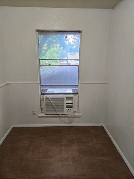 Photo - 2509 Birmingham Ave Unit 201