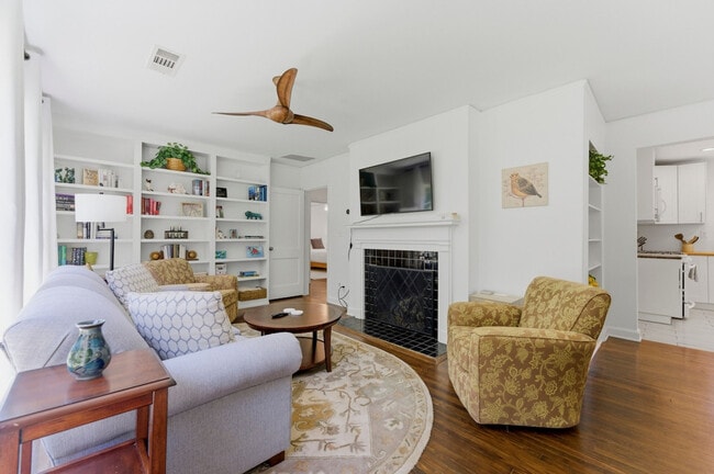 Building Photo - 1624 Beatie Ave SW Unit SI ID1609583P