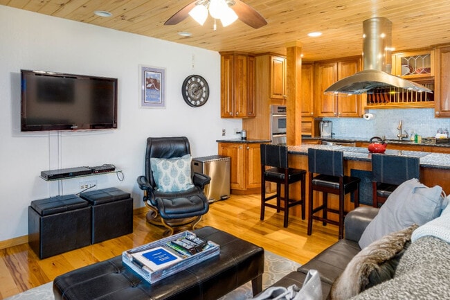 Photo - 2135 Burgess Creek Rd Unit SI ID1564286P