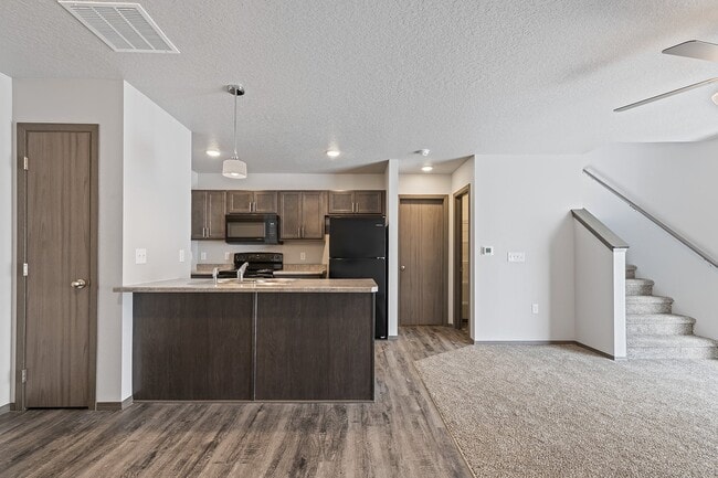 Photo - Prairie Village Commons Apartments and Townhomes