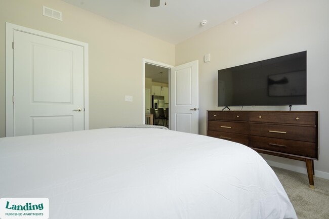 Photo - 16200 Croft Dr Unit 5118-205