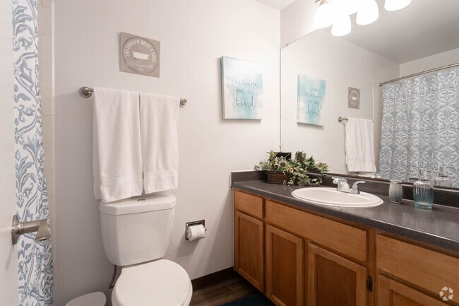 2BR 2BA - 1,091 - High Range Village