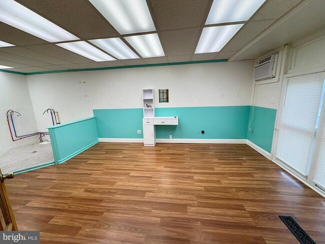 Photo - 3002 N Centre St