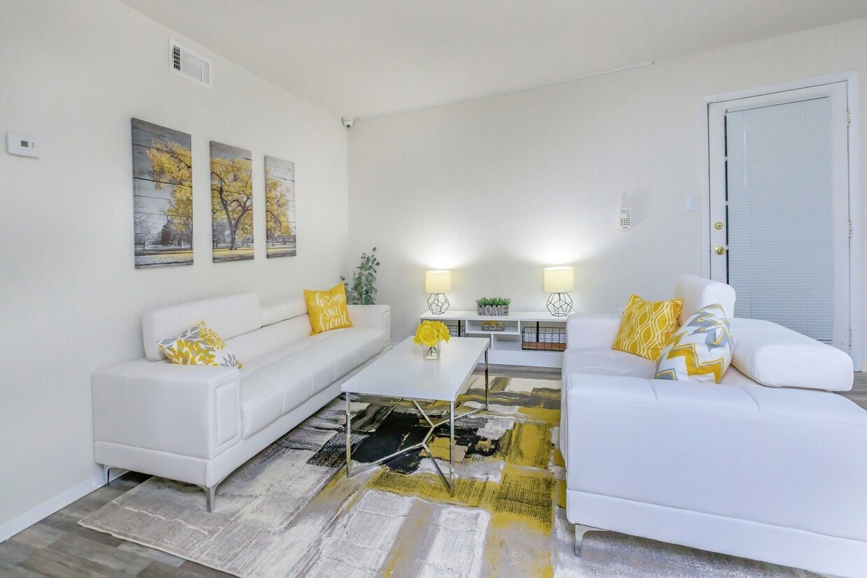 Floor Plan - 2 BEDROOM - DIAMOND