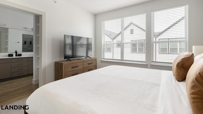 Photo - 1110 Parker St Unit 1110-035