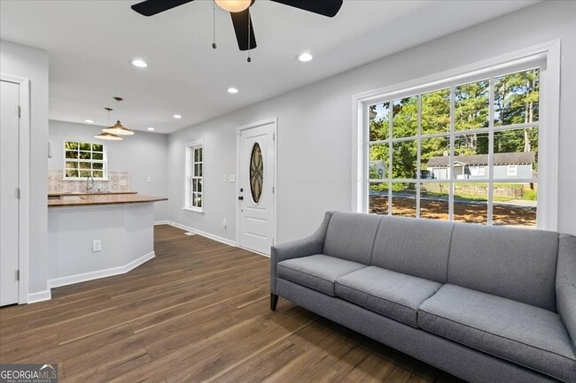 Photo - 187 Joe Louis Dr NW