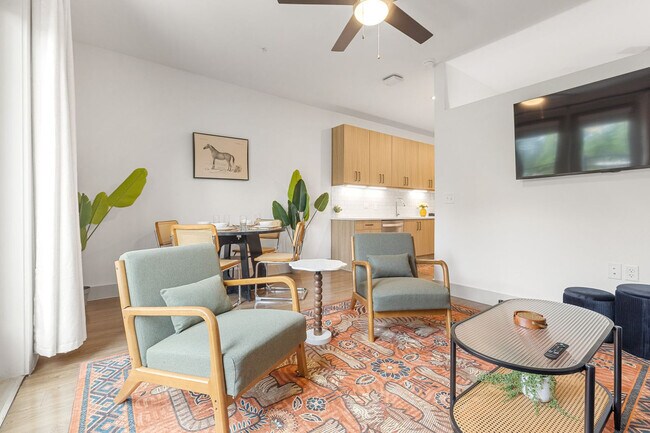 Photo - 10820 S I-35 Frontage Rd Unit SI FL1-ID1592228P