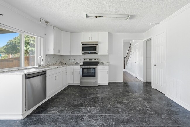 Photo - 2930 Lancer Ln