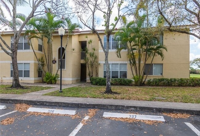 Building Photo - 417 Vista Isles Dr Unit 2322
