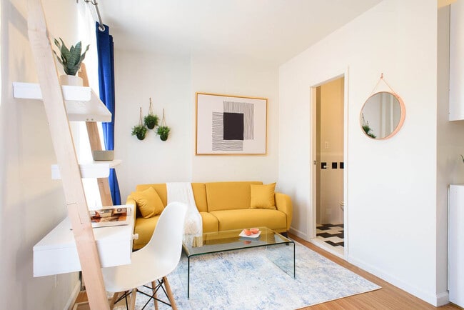 Photo - 402 E 11th St Unit ID1057570P