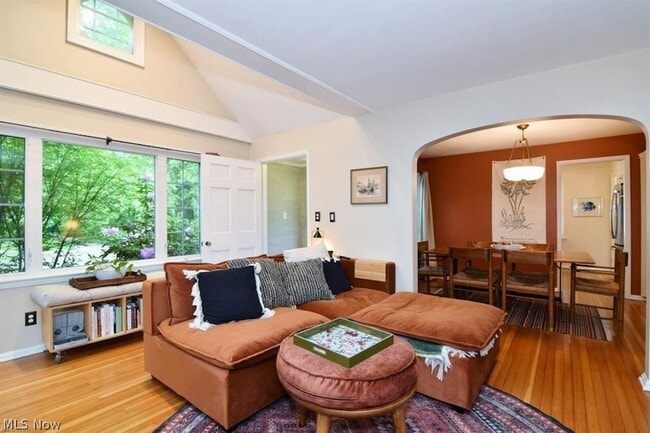 Photo - 2658 Canterbury Rd