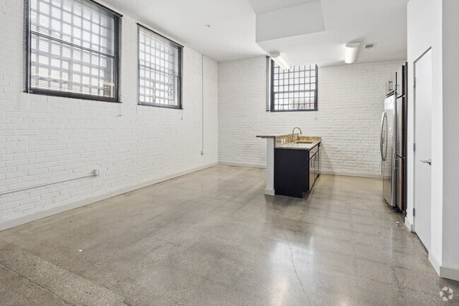 1BR, 1BA - 800SF - Dining Room - Liberty Crest Apartments