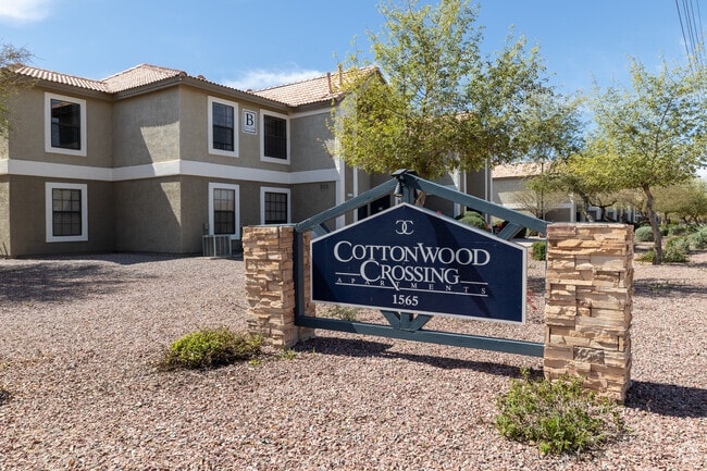 Monument Signage - Cottonwood Crossing