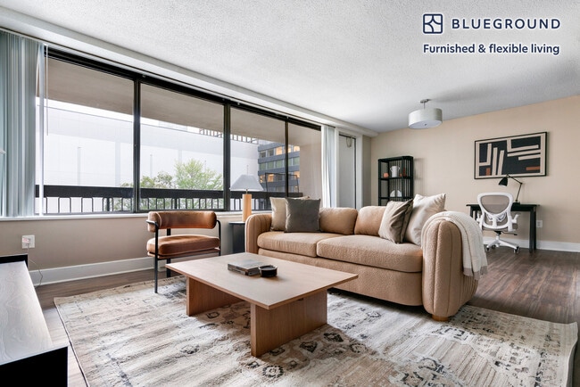 Building Photo - 1515 Richmond Hwy Unit FL4-ID1169