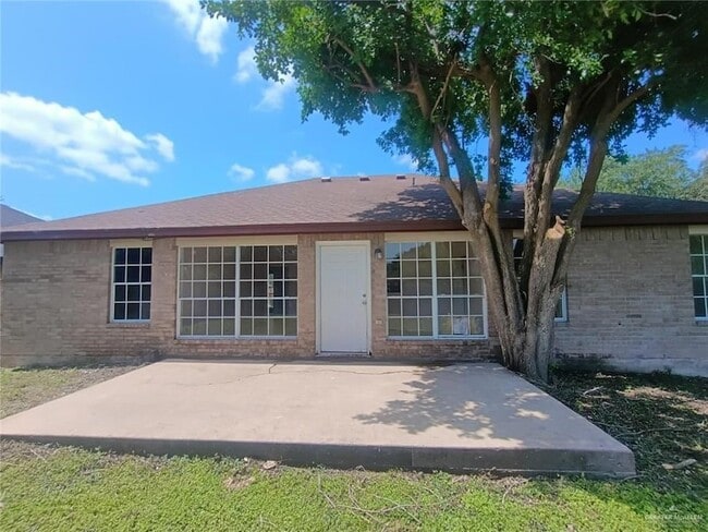 Photo - 1715 Marigold St