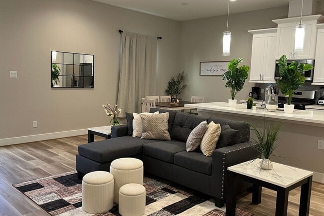 Building Photo - 3208 Bostic St Unit ID1254540P