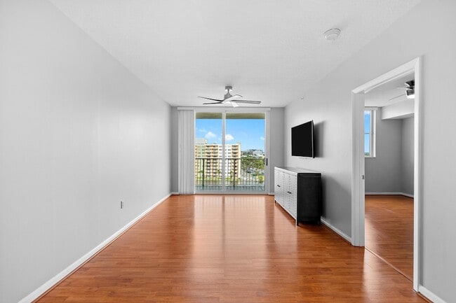 Photo - 3020 NE 32nd Ave Unit 710