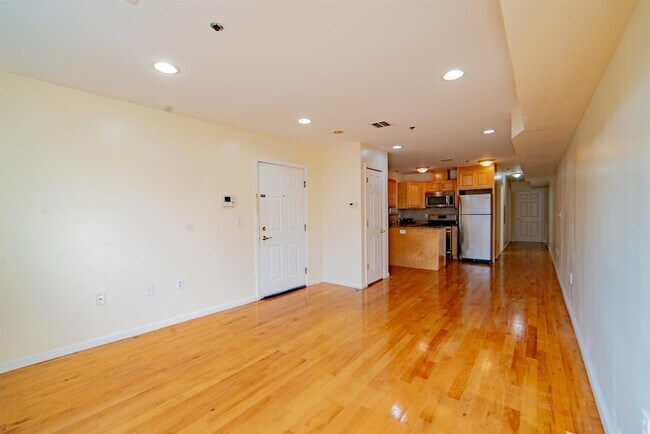 Photo - 540 29th St Unit 2nd floor