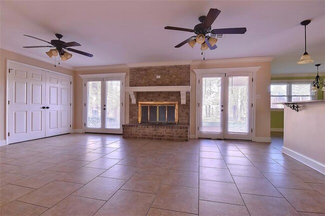 Photo - 117 Devereux Drive