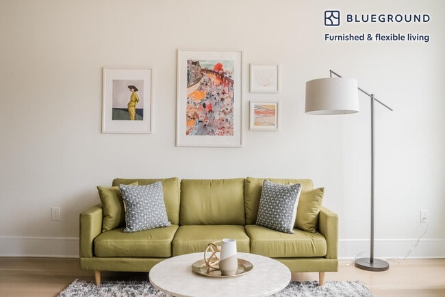 Photo - 1902 R St NW Unit FL3-ID737