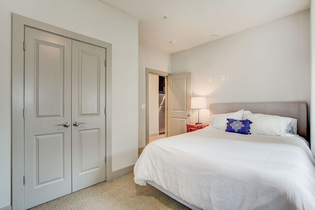 Photo - 10 Light St Unit FL9-ID1024636P