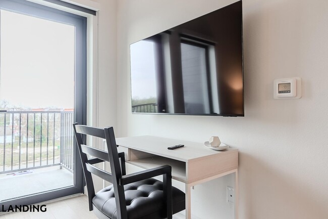 Photo - 2623 Keene St Unit 407