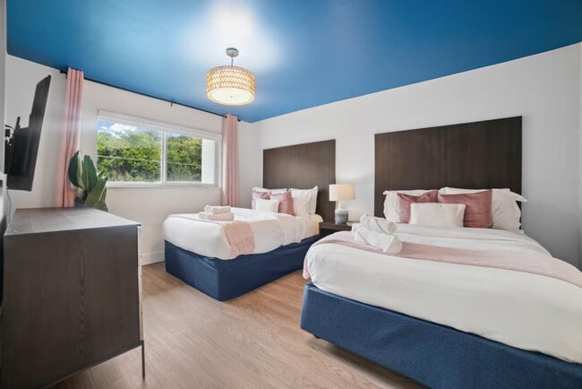 Photo - 911 NE 4th St Unit ID1322488P