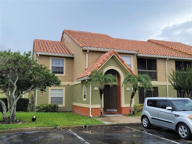 Building Photo - 421 Fountainhead Cir Unit 213