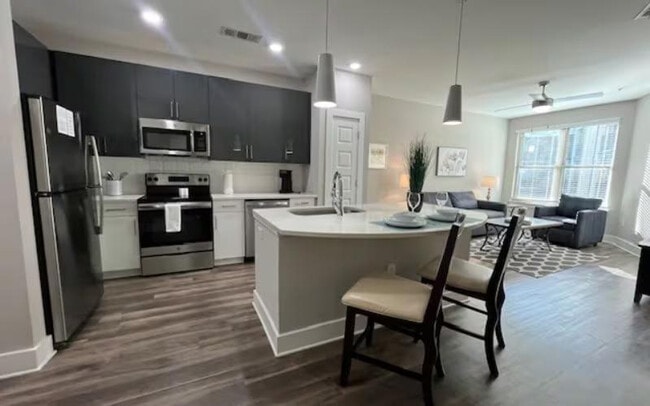 Photo - 1160 Johnson Ferry Rd NE Unit ID1320729P