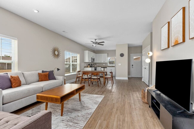 Building Photo - 5840 Fox Grape Ave Unit SI ID1539809P