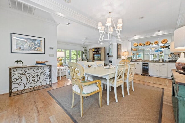 Photo - 49 Collins Meadow Dr Unit ID1253367P