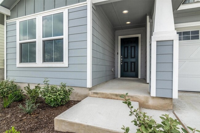 Photo - 140 Shugart St