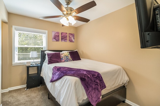 Photo - 16 W Edward St Unit SI ID1285026P