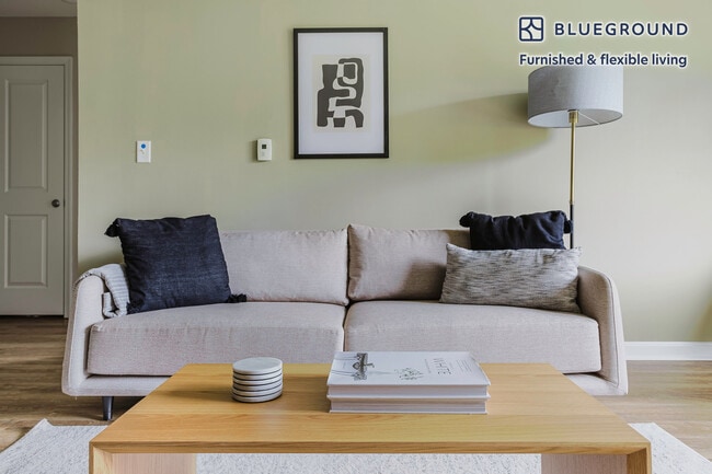 Photo - 11351 Woodglen Dr Unit SI FL4-ID628