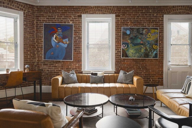 Building Photo - 536 Fleming St Unit FL2-ID1297611P